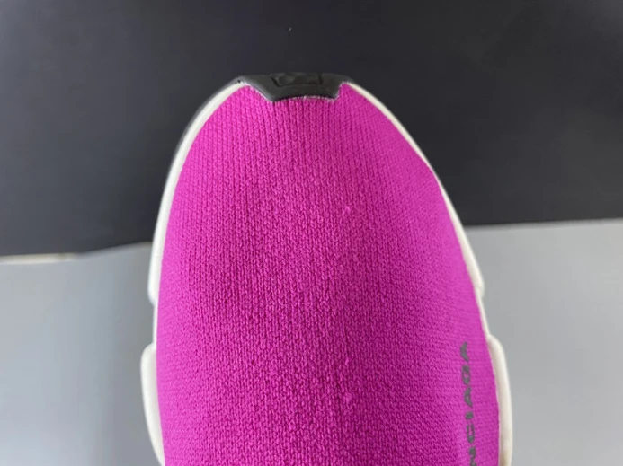 WellDesigned speed trainer sneakers 2069