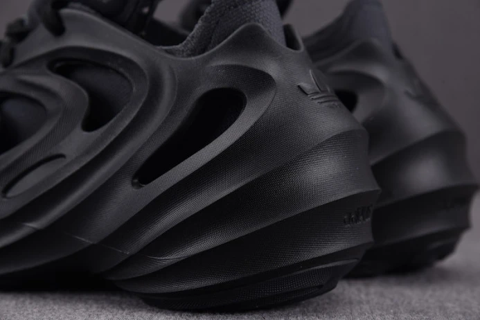 ad*s adifom q black carbon hp Popular 93