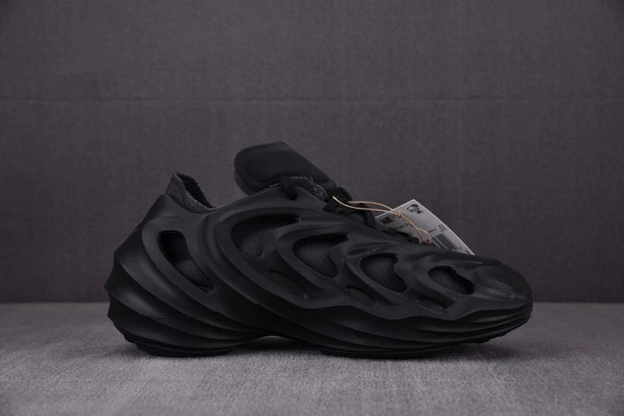 ad*s adifom q black carbon hp Popular 93