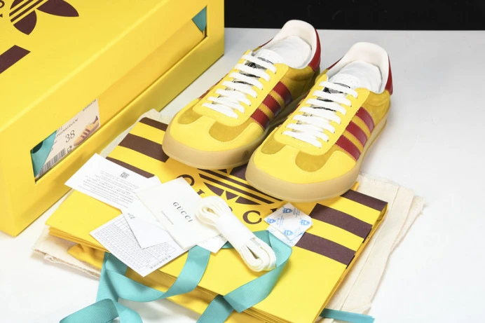 ad*s gazelle DailyWear 2853