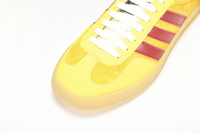 ad*s gazelle DailyWear 2853
