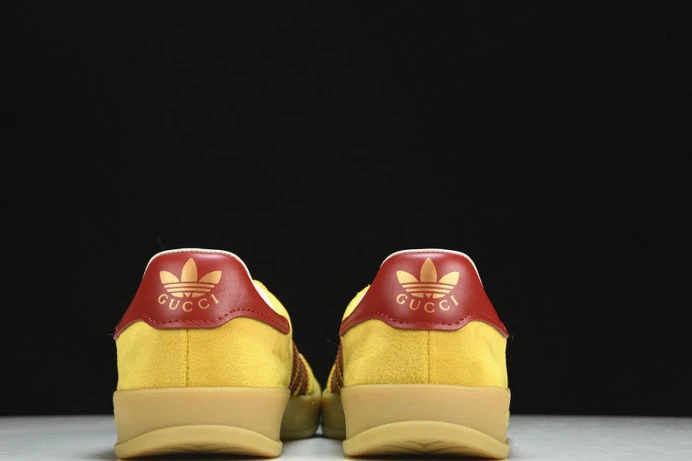 ad*s gazelle DailyWear 2853
