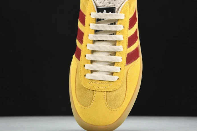 ad*s gazelle DailyWear 2853