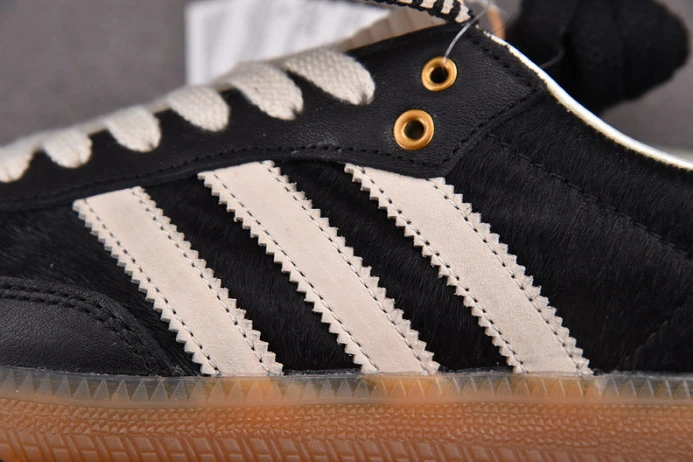 ad*s samba pony tonal wales bonner core black ie NewStyle 286