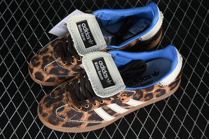 ad*s samba pony wales bonner leopard ie GoAnywhere 291