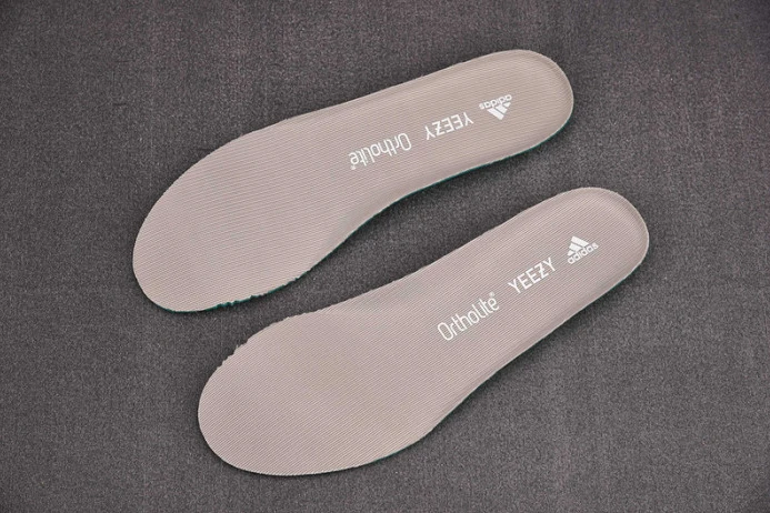 ad*s yeezy 500 taupe light gx GoAnywhere 102