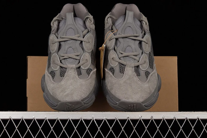 ad*s yeezy 500 “granite” gw StreetReady 100