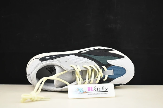 ad*s yeezy 700 boost wave runner b UrbanStyle 273