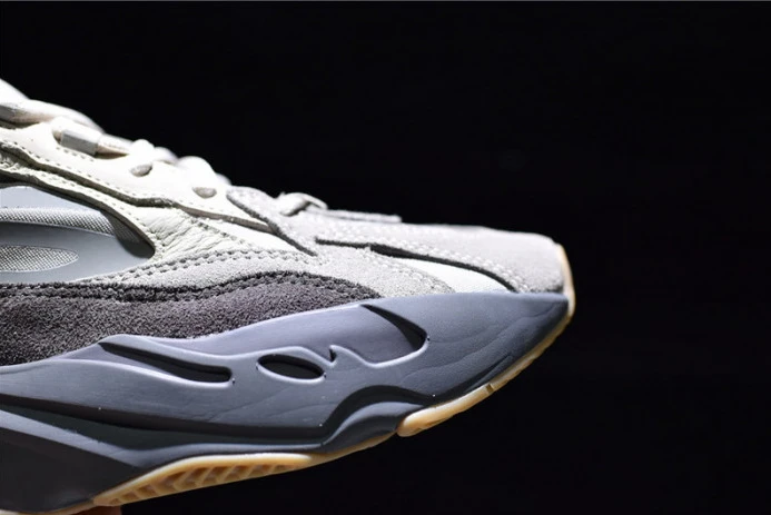 ad*s yeezy 700 tephra fu AllSeason 267