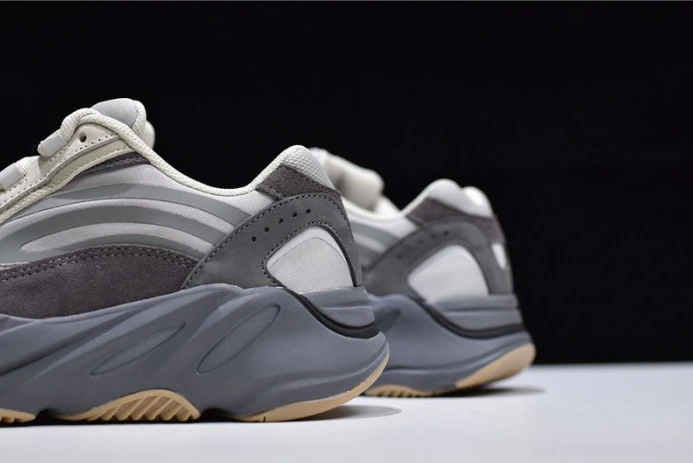 ad*s yeezy 700 tephra fu AllSeason 267