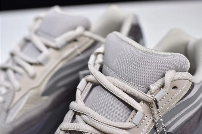 ad*s yeezy 700 tephra fu AllSeason 267