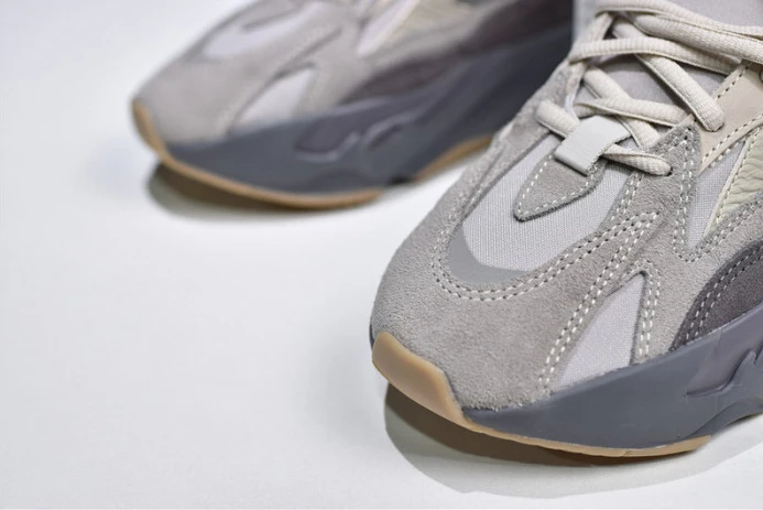 ad*s yeezy 700 tephra fu AllSeason 267