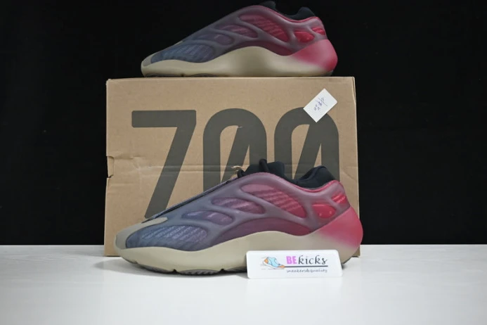 ad*s yeezy 700 v3 fade carbon gw BestValue 176