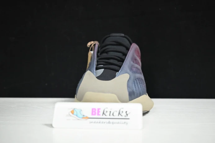 ad*s yeezy 700 v3 fade carbon gw BestValue 176