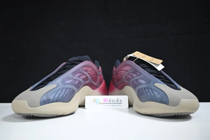 ad*s yeezy 700 v3 fade carbon gw BestValue 176