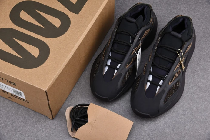 ad*s yeezy 700 v3 “eremiel” gy EasyMatch 185