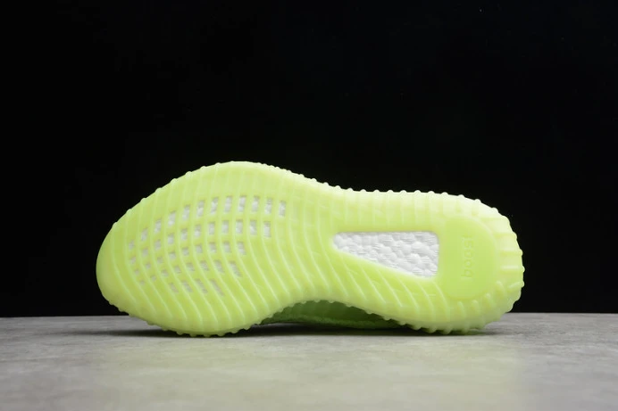 ad*s yeezy boost 350 v2 glow in the dark eg UrbanStyle 247