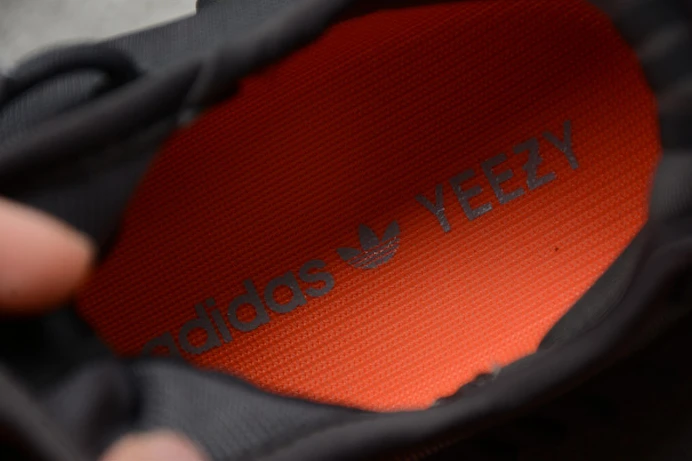 ad*s yeezy boost 350 v2 mono cinder gx GoAnywhere 121