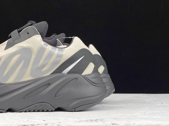 ad*s yeezy boost 700 mnvn bone fy Trendy 193