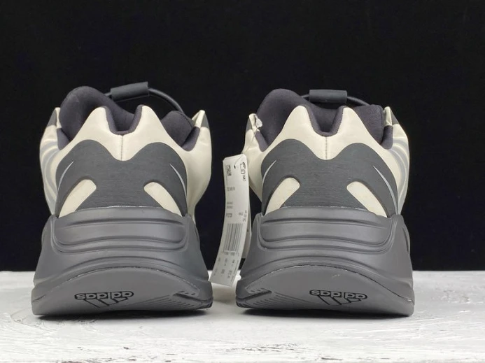 ad*s yeezy boost 700 mnvn bone fy Trendy 193