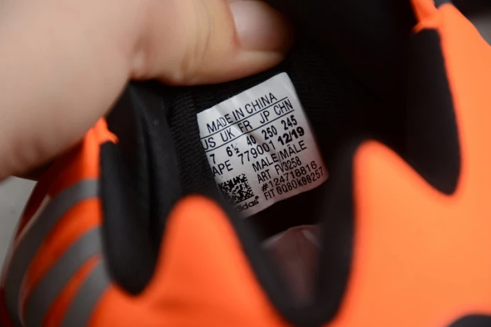 ad*s yeezy boost 700 mnvn orange fv GoodFit 190