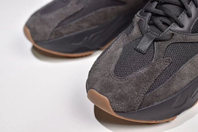 ad*s yeezy boost 700 utility black fv GoAnywhere 266