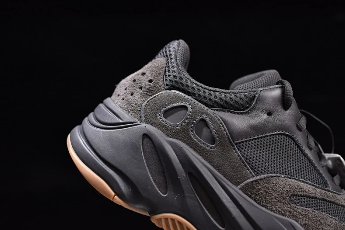 ad*s yeezy boost 700 utility black fv GoAnywhere 266