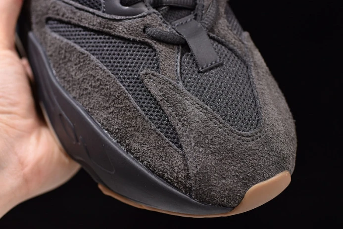 ad*s yeezy boost 700 utility black fv GoAnywhere 266