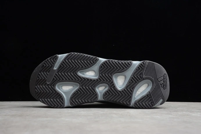 ad*s yeezy boost 700 v2 hospital blue fv SmartChoice 265