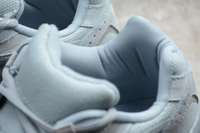 ad*s yeezy boost 700 v2 hospital blue fv SmartChoice 265