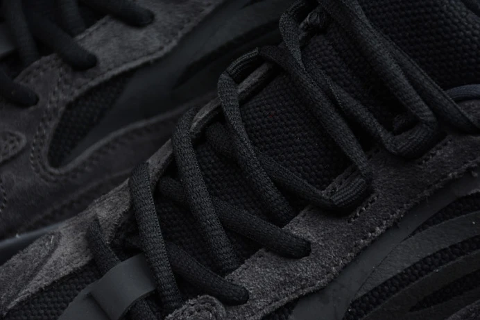 ad*s yeezy boost 700 v2 vanta fu WellDesigned 272