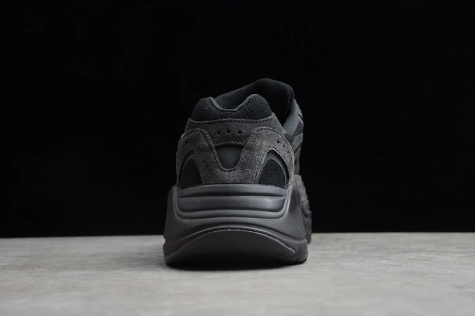ad*s yeezy boost 700 v2 vanta fu WellDesigned 272