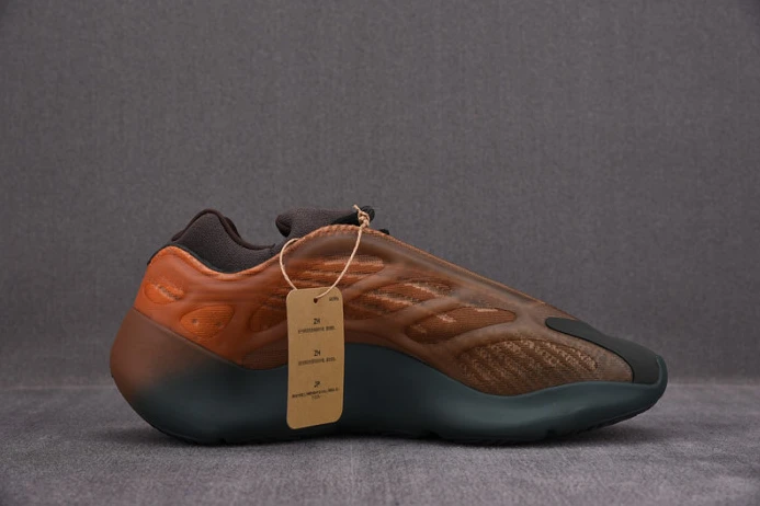 ad*s yeezy boost 700 v3 copfade gy StreetReady 179