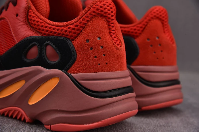 ad*s yeezy boost 700 “hi-res red” hq NewStyle 175