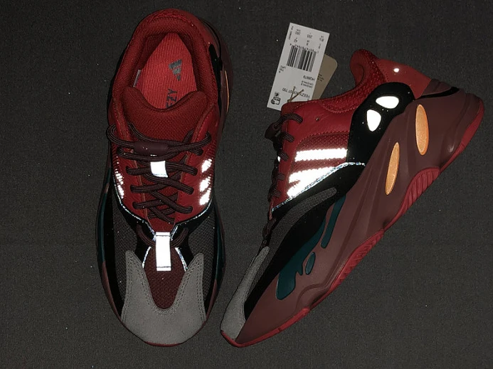 ad*s yeezy boost 700 “hi-res red” hq NewStyle 175