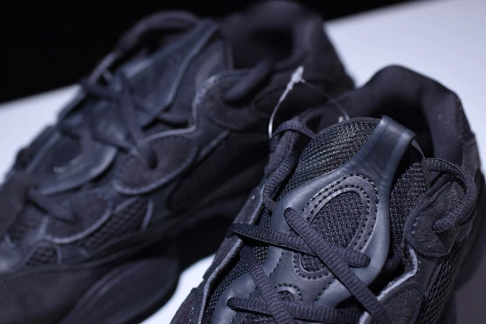ad*s yeezy desert rat 500 utility black f UrbanStyle 108