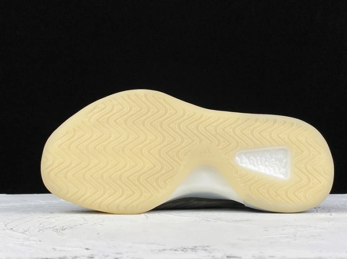 ad*s yeezy qntm barium h StreetReady 198
