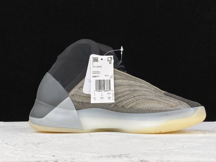 ad*s yeezy qntm barium h StreetReady 198
