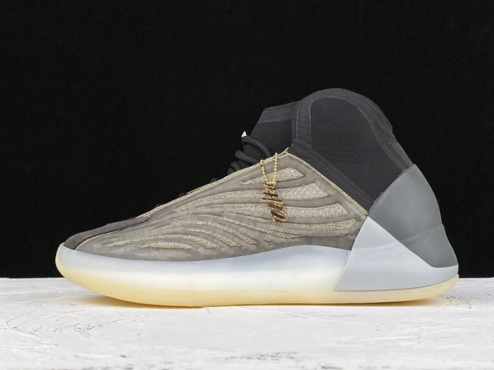 ad*s yeezy qntm barium h StreetReady 198