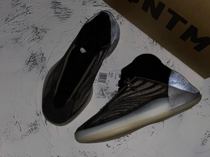 ad*s yeezy qntm barium h StreetReady 198
