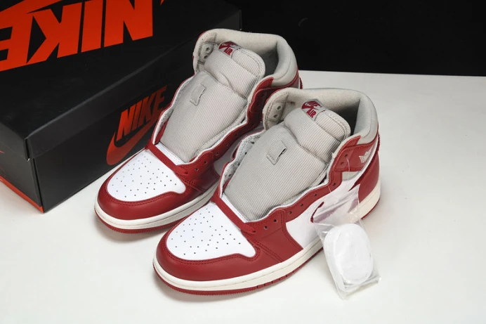 air jordan 1 high og newstalgia chenille dj4891- SmartChoice 1638