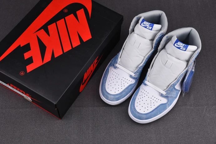 air jordan 1 high og “hyper royal” 555088- WellDesigned 1230