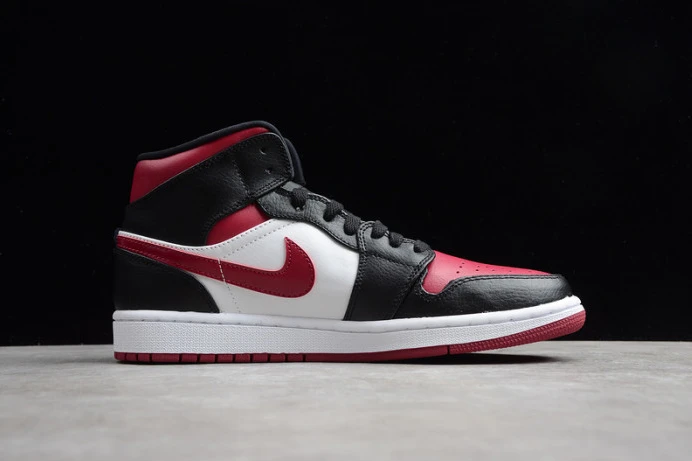 air jordan 1 mid bred toe 554724- EasyMatch 1260