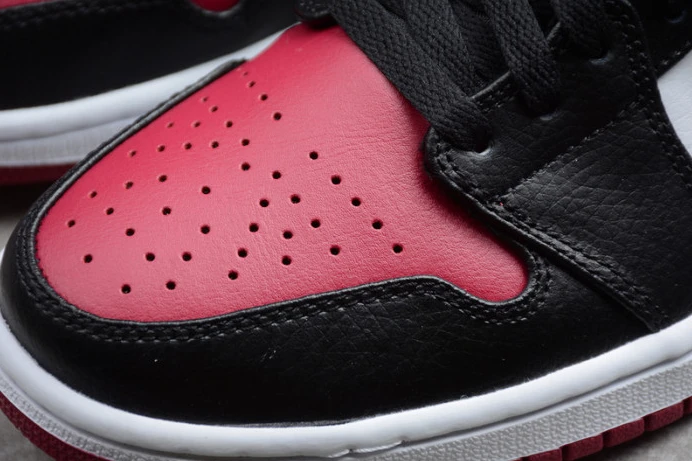 air jordan 1 mid bred toe 554724- EasyMatch 1260