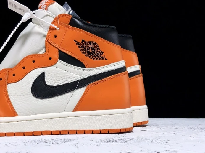air jordan 1 retro reverse shattered backboard 555088- Trendy 1276