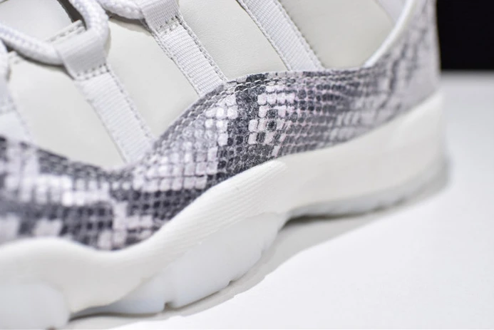 air jordan 11 low snakeskin light bone cd6846- Fashionable 1393