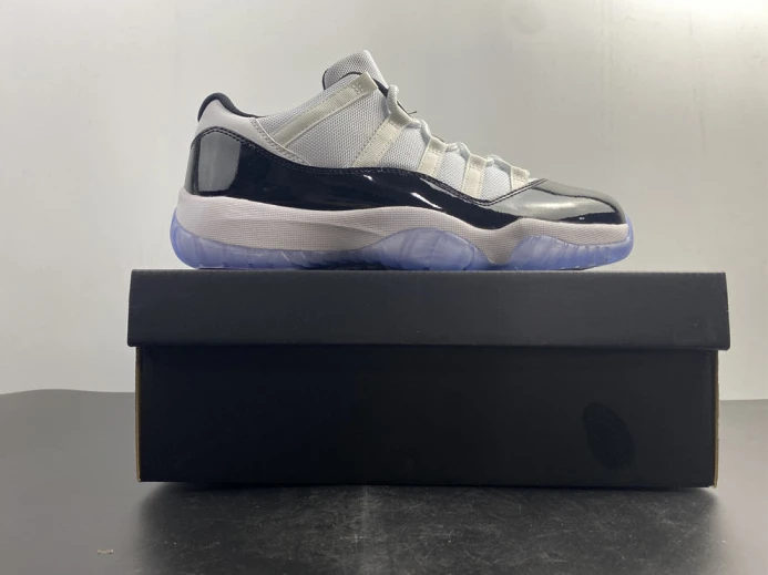 air jordan 11 retro low "concord" black  white mens 528895- DailyWear 1770