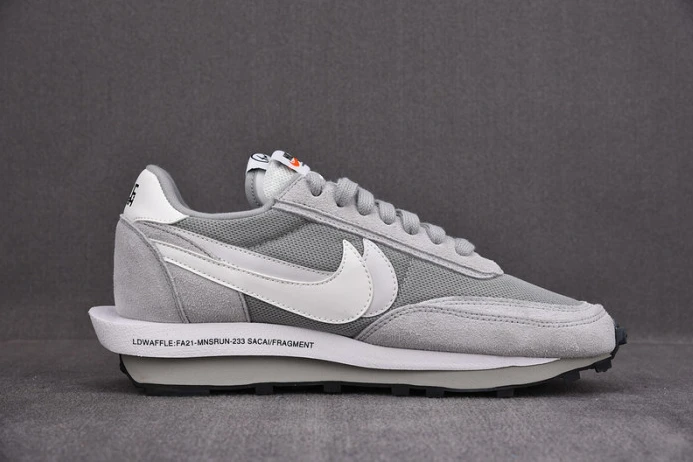 fragment design x sacai x ldwaffle dh2684- DailyWear 3375
