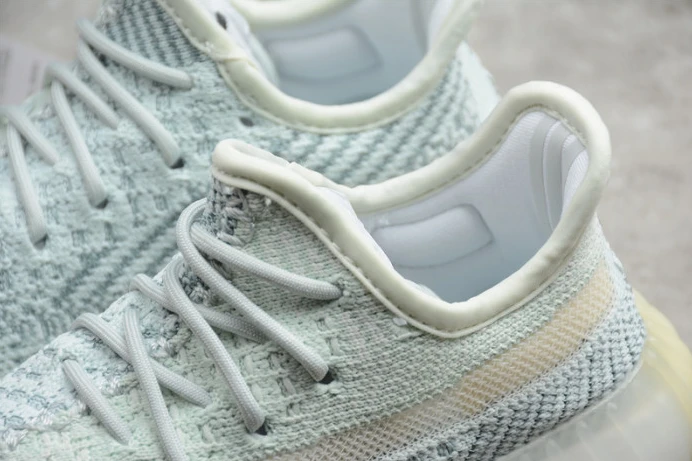 kids ad*s yeezy boost 350 v2 cloud white fw UrbanStyle 165