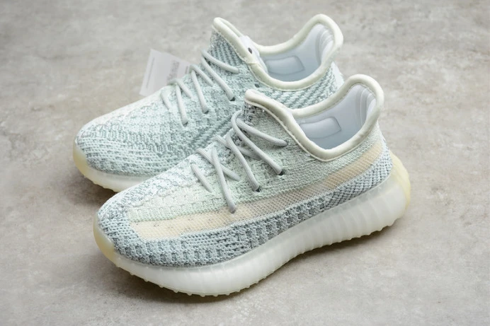 kids ad*s yeezy boost 350 v2 cloud white fw UrbanStyle 165